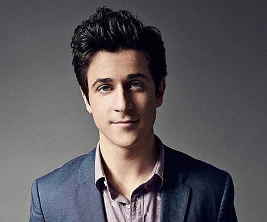 David Henrie Biography - Facts, Childhood, Family Life & Achievements