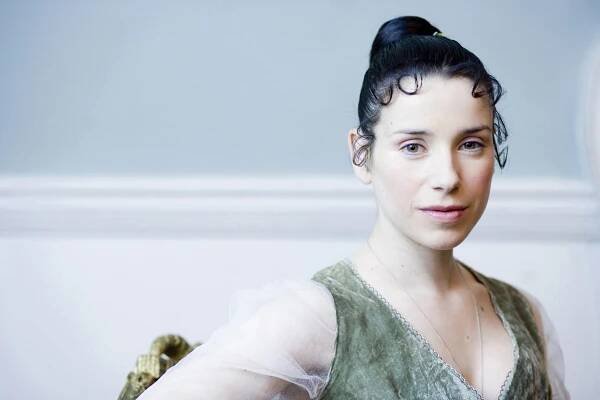 Vyznání Anny Elliotové - Promo - Sally Hawkins
