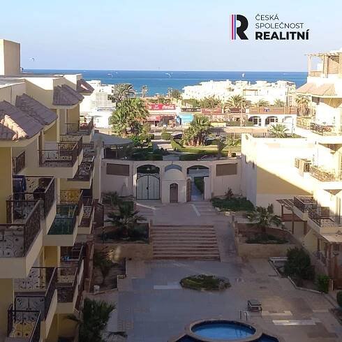 Prodej bytu 2kk 125m2, střešní terasa s výhledem na bazén a moře, Hurghada Al Ahyaa – Česká Společnost Realitní