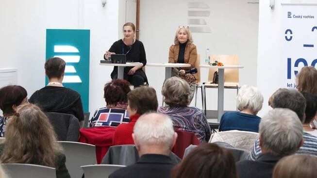 Dita Vojnarová a Naděžda Chroboková Tomicová mluvily i k divákům | foto: David Jahoda,  Český rozhlas