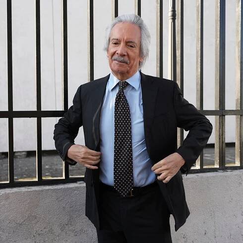 Guatemala returns newspaper founder to jail in a case decried by advocates