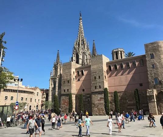 Plaça Nova v Barcelona
