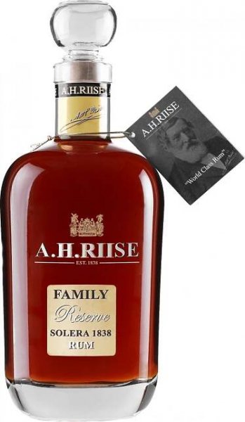 A. H. Riise Family Reserve rum 42 % 0,7 l od 1 339 Kč