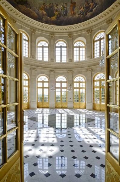 CHATEAU LOUIS XIV – UK – HÉRÈS