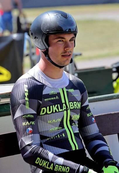 Rus, který se zřekl režimu. Na brněnský velodrom míří světový rekordman Jakovlev