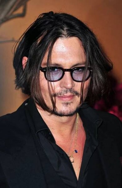 Johnny Depp při příjezdu do muzea moderního umění film Benefit: pocta Timovi Burtonovi, MoMA Muzeu moderního umění, New York, NY 17. listopadu 2009. Fotografie: Gregorio T. Binuya/Everett Collection — Stock obrázek