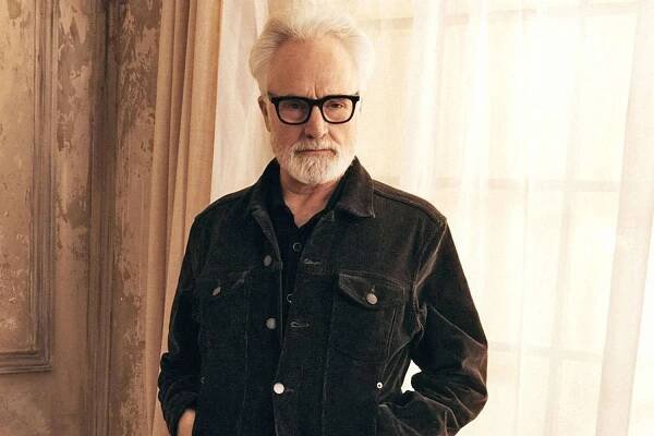 Bradley Whitford recalls almost 's‐‐‐ing myself' on stage after getting salmonella