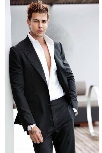 Sahil Khan For Tom Ford Wallpaper
