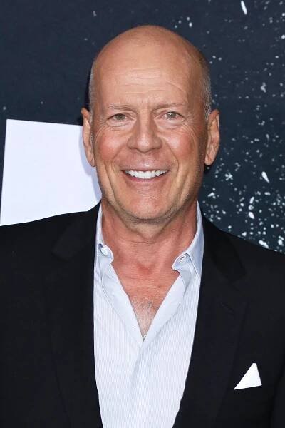 Bruce Willis’ Wife Emma Celebrates Demi Moore’s 2025 Golden Globes Win