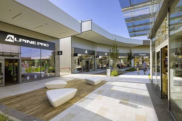 Outlet Arena Moravia, Ostrava - GEMO a.s.