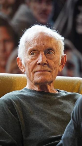 Lance Henriksen