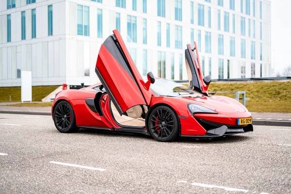 Damn Fast - McLaren 570s