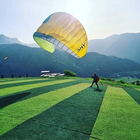 Seznamte se - Mahmoud Lashgari, acro pilot a zástupce Sky Paragliders v Íránu 