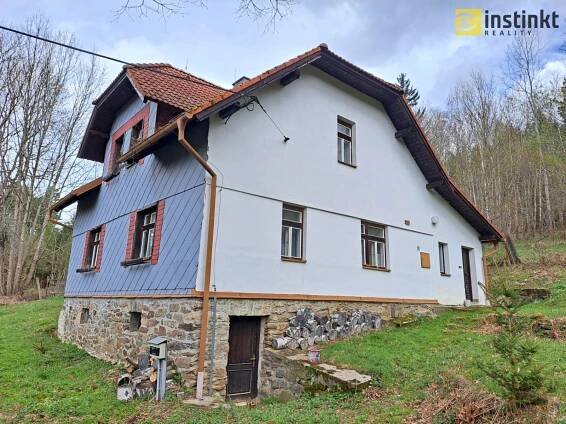 Ideální polovina RD 5+1 (2.871m2), Zelená Lhota, okr. Klatovy | Reality.iDNES.cz 