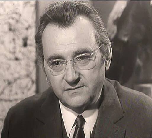 Jiří Sovák ve filmu Na kolejích čeká vrah (1970, režie Josef Mach)