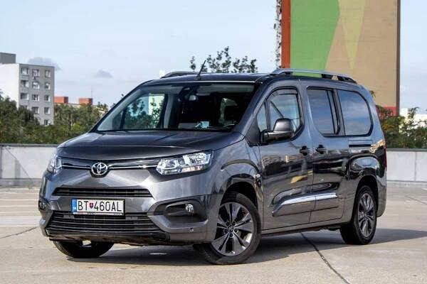 Toyota Proace City Verso 1.2T 130 Long Family A/T