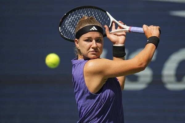 Muchova holds off Haddad Maia to reach second straight US Open semifinal