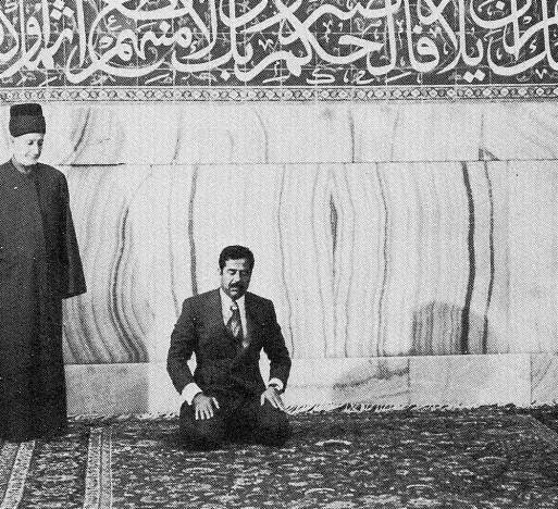 Saddáma Husajna ovlibnily myšlenky arabského nacionalismu, byl členem Arabské...
