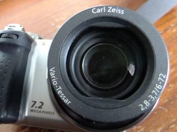 SonyDCS H5 Carl Zeiss 2,8-3,7 /36-432mm