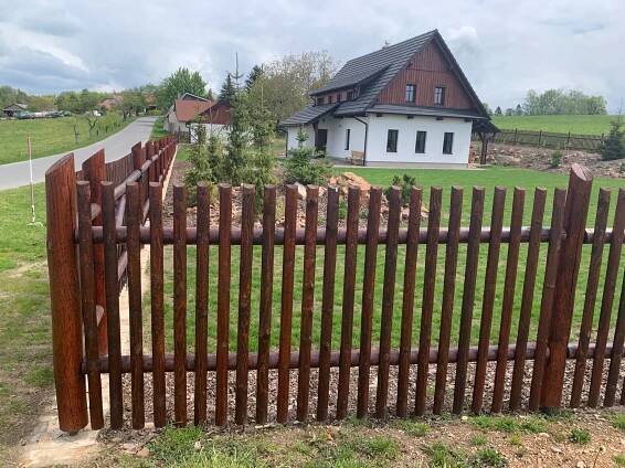 Dřevěný plot  - realizace F021-2018