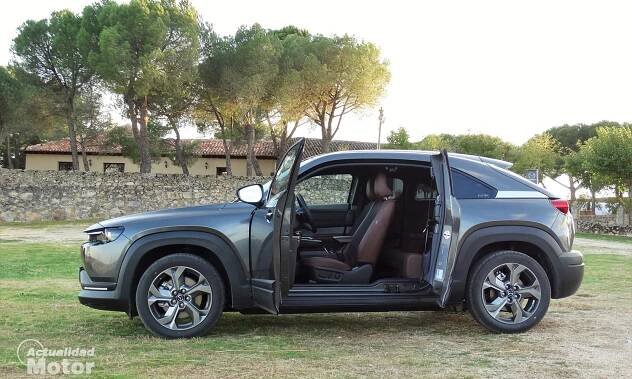 Testujte Mazdu MX-30 e-Skyactiv 145 hp