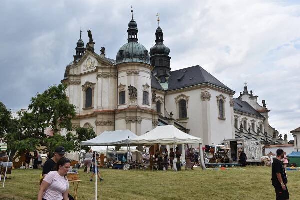 Osecké slavnosti 2024: Historické tržiště v areálu kláštera bylo ve století páry