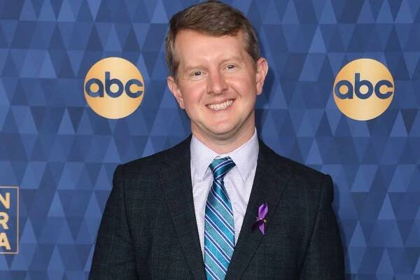 Ken Jennings Thanks Alex Trebek as His Six Weeks as Jeopardy! Guest Host Comes to an End