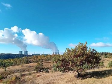VIDEO: Step, jaderná elektrárna, podzim. To je jedinečná kombinace z Mohelna