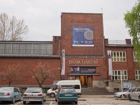 Dům umění (Ostrava) – Wikipedie