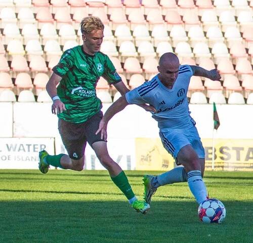 Oficiální stránky fotbalového klubu FK PŘÍBRAM. Aktuální informace o příbramském ligovém fotbale, rozhovory, výsledky, fotografie