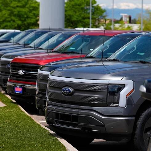 Ford Pulls Back Its Electric Vehicle Push
