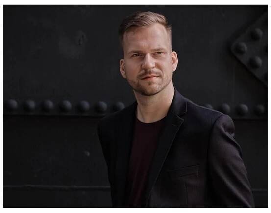 Martin Chodúr ako Šeherezáda: Nový album Tisíc a jedna noc je plný príbehov