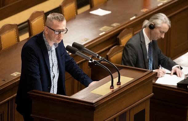 Bojovníci za manželství pro všechny si naběhli. Kampaní naštvali poslance