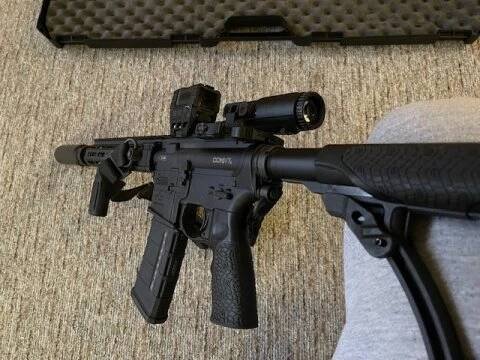 Daniel Defense AR 15 (Bazar zbraní - Puška) - ZBRANĚ.cz