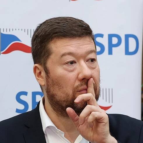Okamura nechal ve hře svou kandidaturu na Hrad. Pokud to pomůže SPD, říká