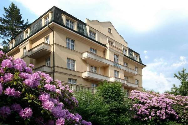 Lázeňská léčebna Mánes v Karlových Varech - lázně naší nemocnice | karlovy-vary.cz