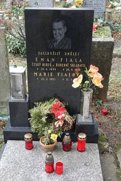 FIALA Eman - hroby-slavnych.cz