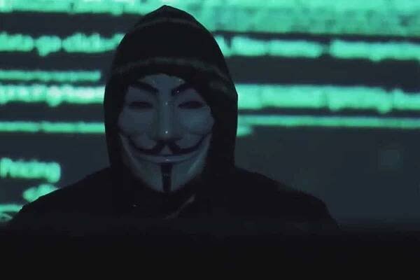 Twitter zablokoval jeden z účtov hackerskej skupiny Anonymous. Hackeri hovoria o cenzúre
