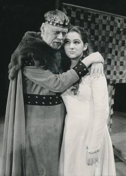 Tvrdá rána: Zemřel legendární divadelní herec a otec hvězdy Ordinace