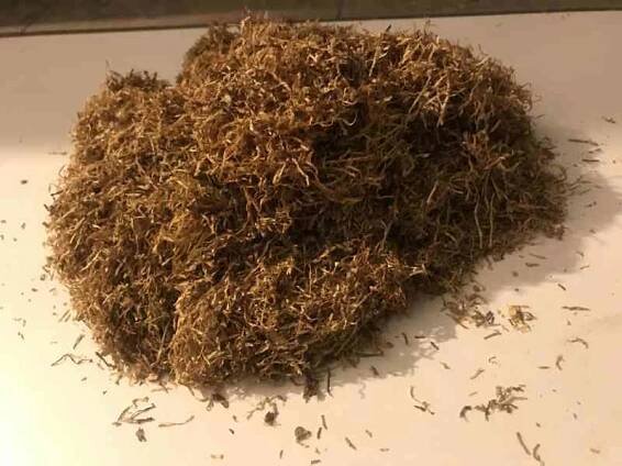 Tabak 300 Kc/ 1kg, cigarety 370 Kc - foto 2