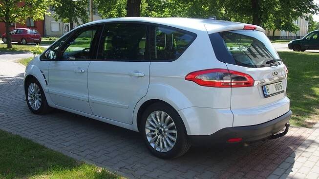 Ford S-MAX 2.0 TDCi Panorama - Dovez to dál