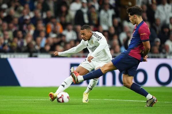 Barcelona defender dreams of facing Real Madrid in Champions League final - 'Would be good' | Barca Universal