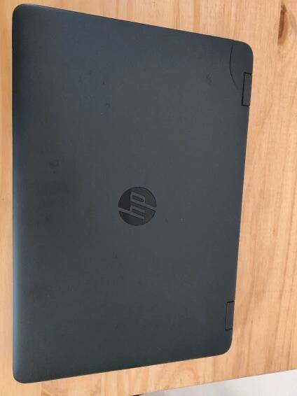 Notebook HP ProBook 650 G2 - naprasklý horní kryt - Počítače a hry