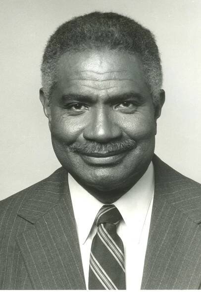 Ossie Davis headshot photo