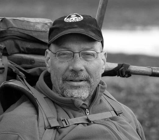 pg03-John Richardson at Bliss Bugt, Greenland, 2007, IMG_4761 CU2