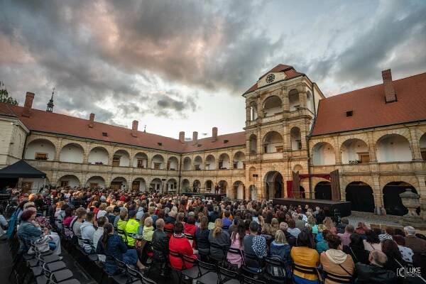 Noc na Karlštejně 2021 – Kulturní středisko Moravská Třebová