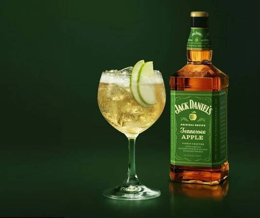 Jack Daniel's Apple + Tonic