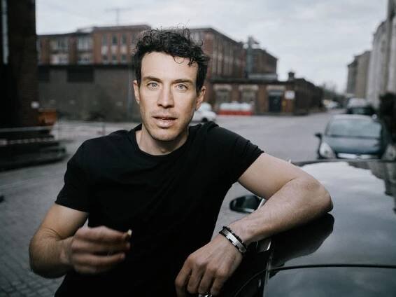 Photo of Tobias van Dieken by Max Motel