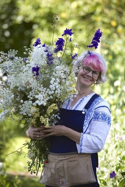 A day in the life of a flower grower