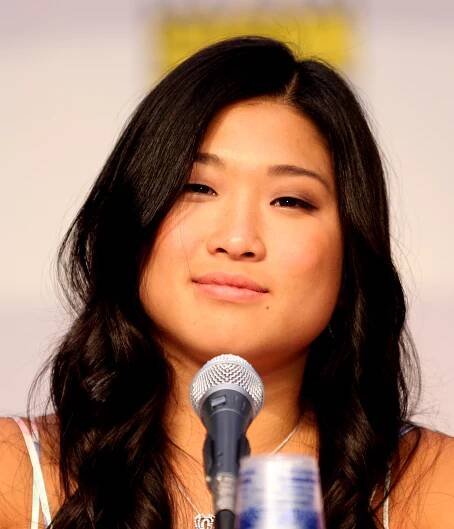 Soubor:Jenna Ushkowitz by Gage Skidmore.jpg – Wikipedie